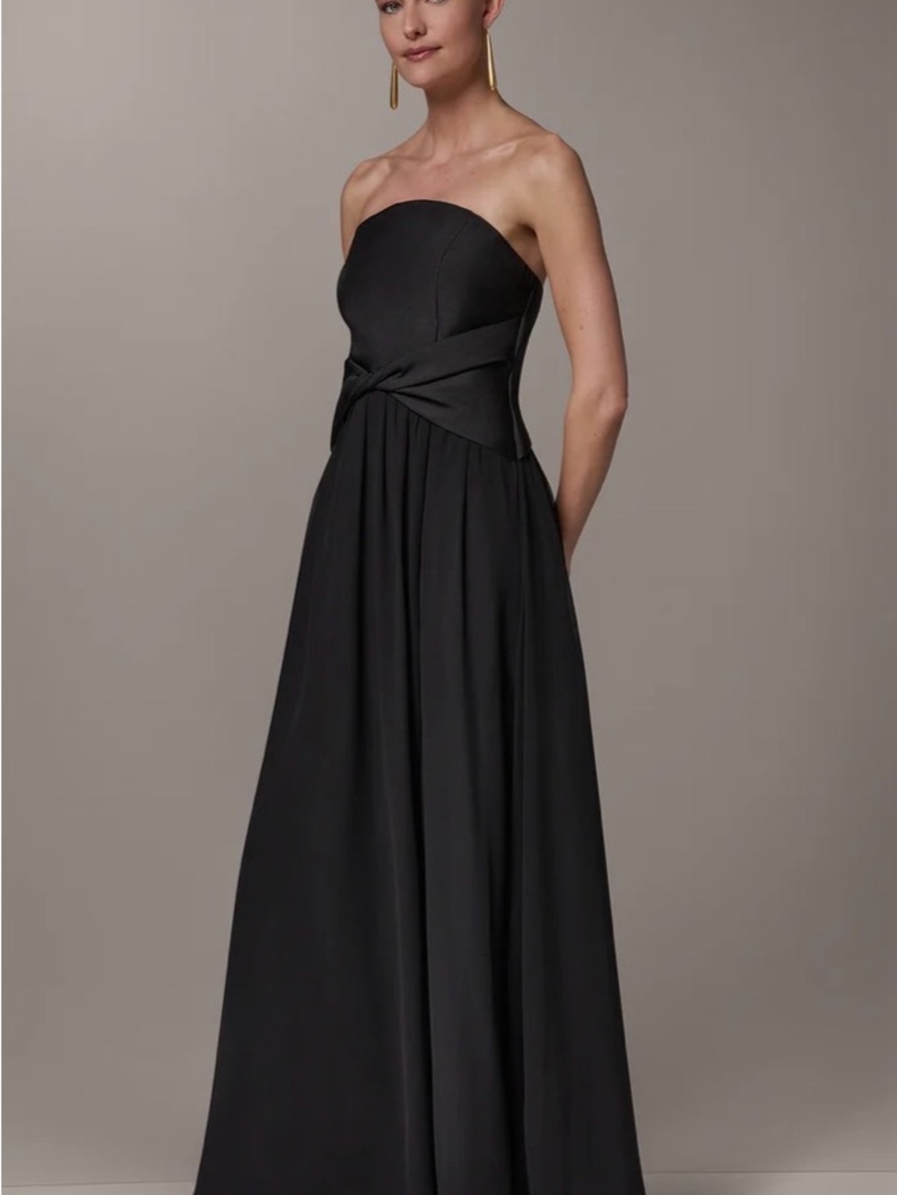 Donna Karan MIKADO AND CHIFFON STRAPLESS TWIST GOWN